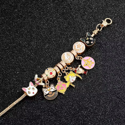 Mooncharms: Pulseras con dijes mágicos y nostálgicos ✨